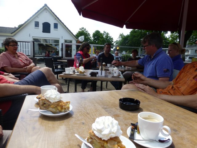 endannogkoffieenappelgebakafloopvaneengoedweekeinde.jpg