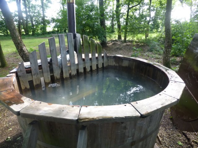 nuindehottubdedampkomternogvanaf.jpg