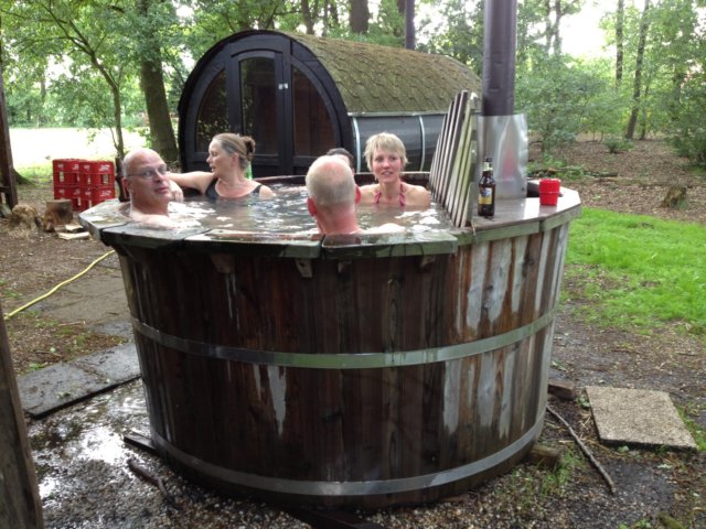 indehottub.jpg