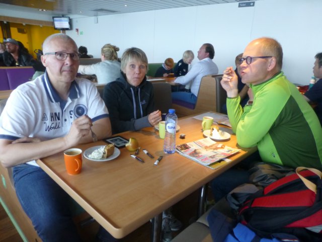 koffiemetappelgebakopdeboot2.jpg